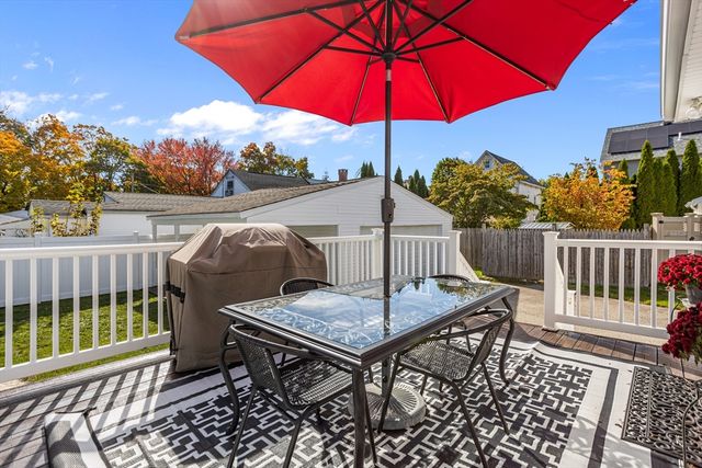 17 Mowry Ave, Cumberland, RI 02864