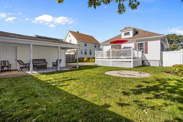 17 Mowry Ave, Cumberland, RI 02864