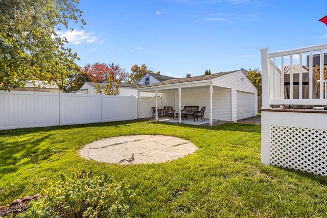 17 Mowry Ave, Cumberland, RI 02864