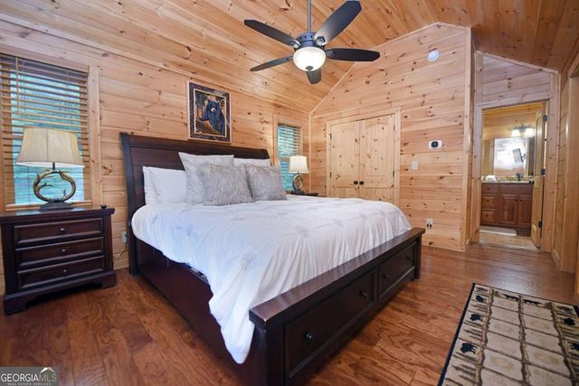 901 Stuart Mountain Road, Mineral Bluff, GA 30559