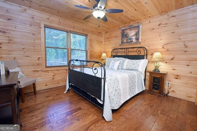 901 Stuart Mountain Road, Mineral Bluff, GA 30559