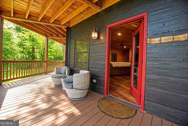 901 Stuart Mountain Road, Mineral Bluff, GA 30559