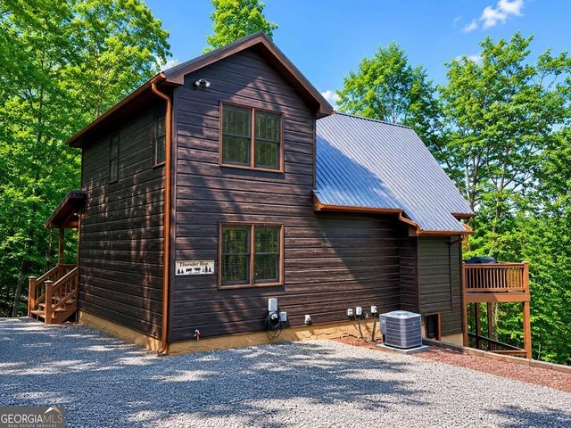 901 Stuart Mountain Road, Mineral Bluff, GA 30559