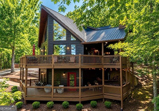 901 Stuart Mountain Road, Mineral Bluff, GA 30559