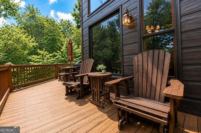 901 Stuart Mountain Road, Mineral Bluff, GA 30559