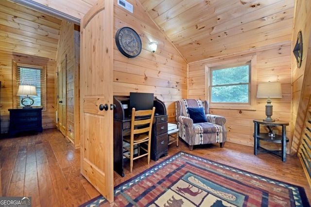 901 Stuart Mountain Road, Mineral Bluff, GA 30559