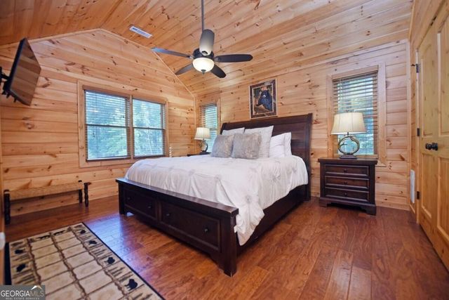 901 Stuart Mountain Road, Mineral Bluff, GA 30559