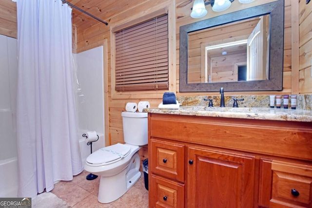 901 Stuart Mountain Road, Mineral Bluff, GA 30559