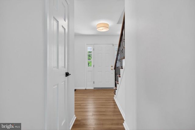 18 MIDWOOD RD, Marlton, NJ 08053