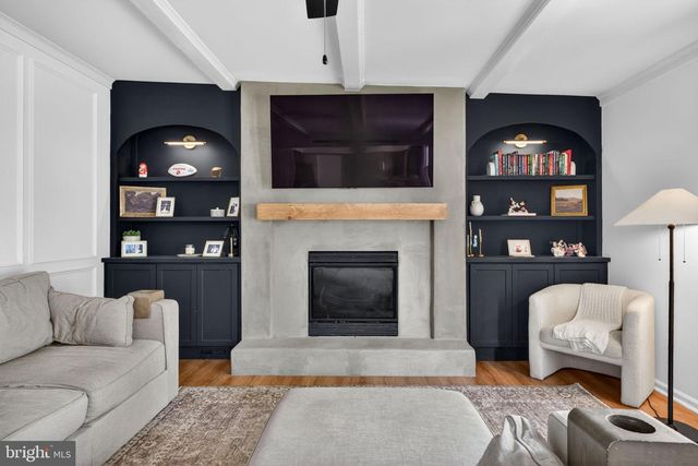 18 MIDWOOD RD, Marlton, NJ 08053