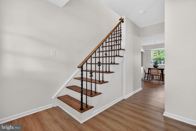 18 MIDWOOD RD, Marlton, NJ 08053