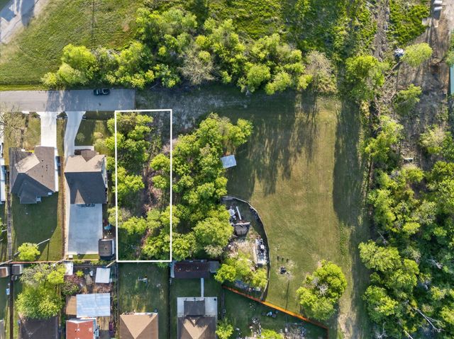 1917 Avenue E, Grand Prairie, TX 75051