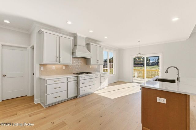 17614 Fox Spring Way, Louisville, KY 40245