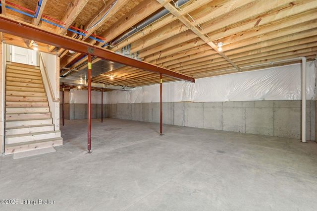 17614 Fox Spring Way, Louisville, KY 40245