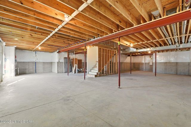 17614 Fox Spring Way, Louisville, KY 40245