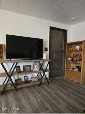 2511 N 56TH Street, Mesa, AZ 85215