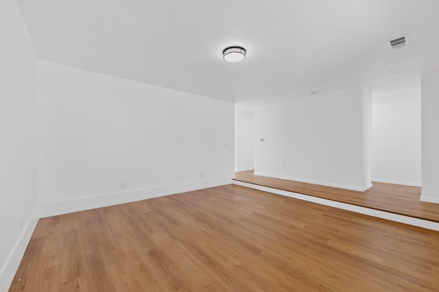 12008 Golden Gate Avenue NE, Albuquerque, NM 87111