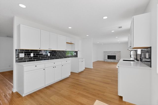 12008 Golden Gate Avenue NE, Albuquerque, NM 87111