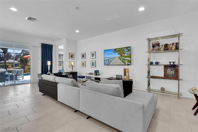 14662 Catamaran PL, Naples, FL 34114