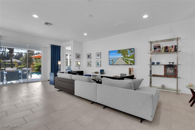 14662 Catamaran PL, Naples, FL 34114