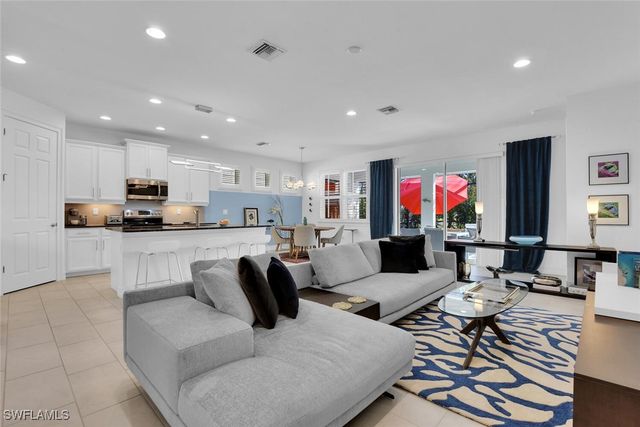 14662 Catamaran PL, Naples, FL 34114