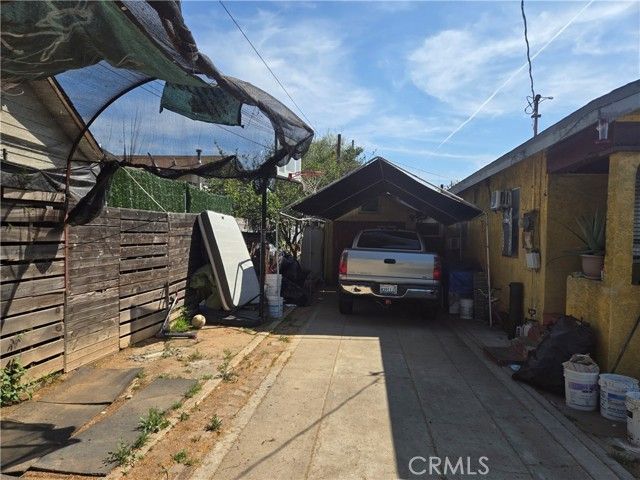 156 N Hicks, Los Angeles, CA 90063