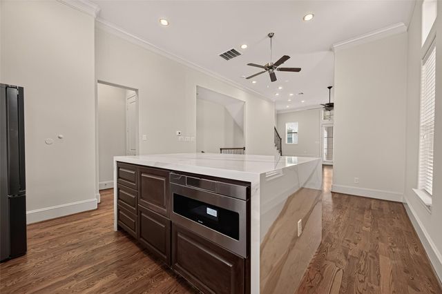 703 Live Oak Street, Houston, TX 77003