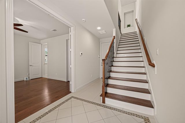 703 Live Oak Street, Houston, TX 77003