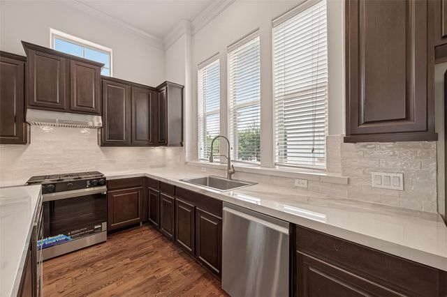 703 Live Oak Street, Houston, TX 77003