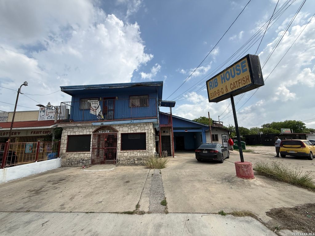 757 Historic Old Hwy 90, San Antonio, TX 78237