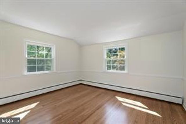 16 CHERRY BROOK DR, Princeton, NJ 08540