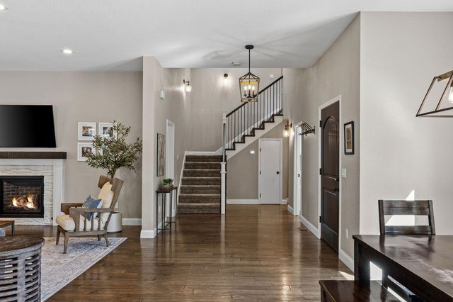 3224 Lakeshore Ct, Modesto, CA 95355