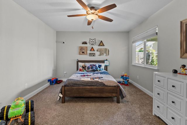 3224 Lakeshore Ct, Modesto, CA 95355