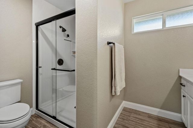 3224 Lakeshore Ct, Modesto, CA 95355
