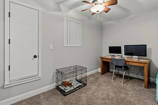 3224 Lakeshore Ct, Modesto, CA 95355