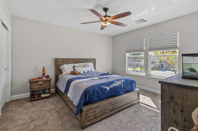 3224 Lakeshore Ct, Modesto, CA 95355