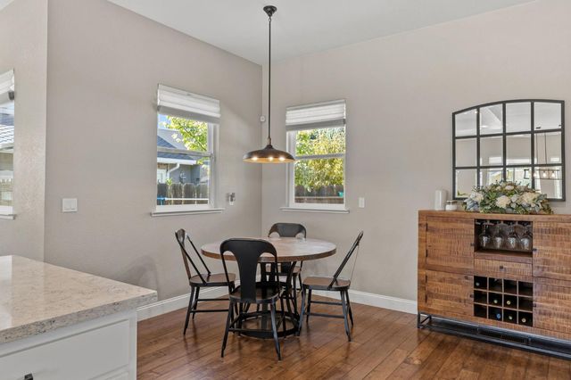 3224 Lakeshore Ct, Modesto, CA 95355