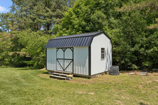 109 Indian Creek Rd, Hohenwald, TN 38462