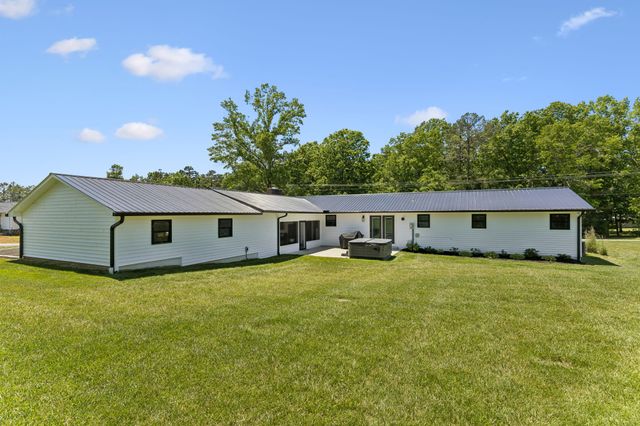 109 Indian Creek Rd, Hohenwald, TN 38462