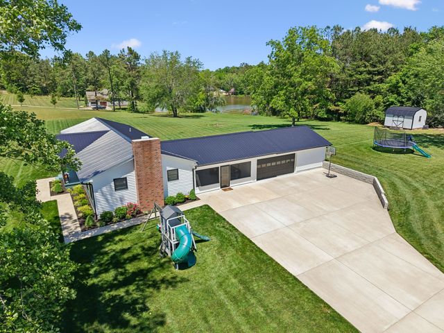 109 Indian Creek Rd, Hohenwald, TN 38462