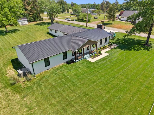 109 Indian Creek Rd, Hohenwald, TN 38462