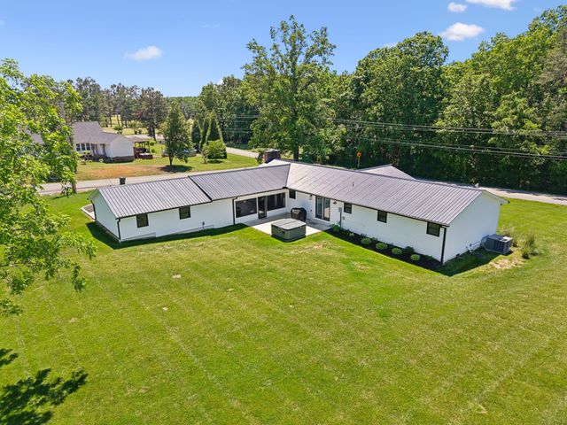 109 Indian Creek Rd, Hohenwald, TN 38462