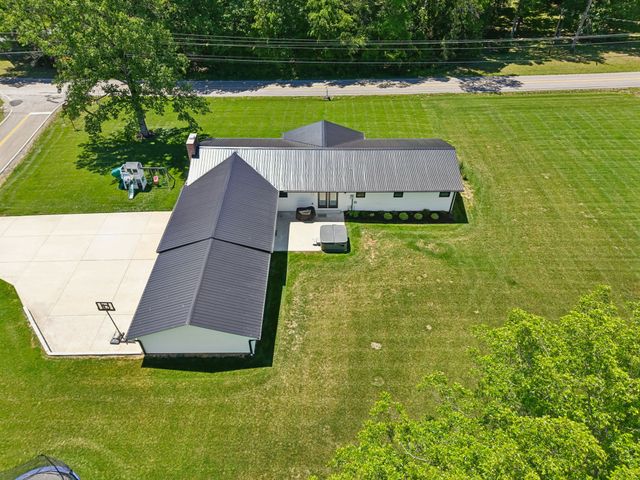 109 Indian Creek Rd, Hohenwald, TN 38462