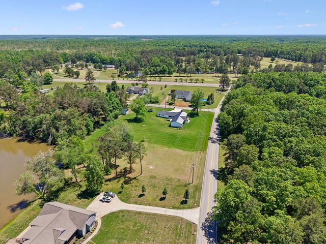 109 Indian Creek Rd, Hohenwald, TN 38462