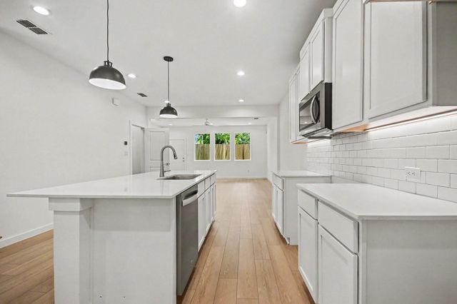 2713 Tierwester Street, Houston, TX 77004