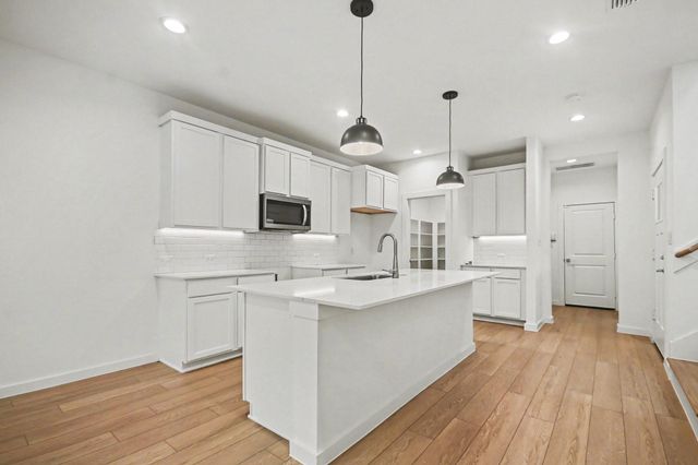 2713 Tierwester Street, Houston, TX 77004