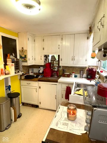 264 W Lakeview Drive, Nineveh, IN 46164