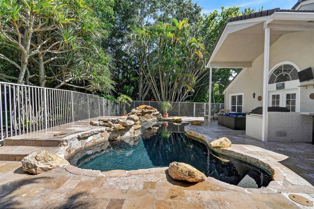 276 Swan Lane, Jupiter, FL 33458