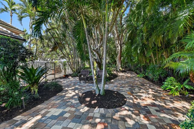276 Swan Lane, Jupiter, FL 33458
