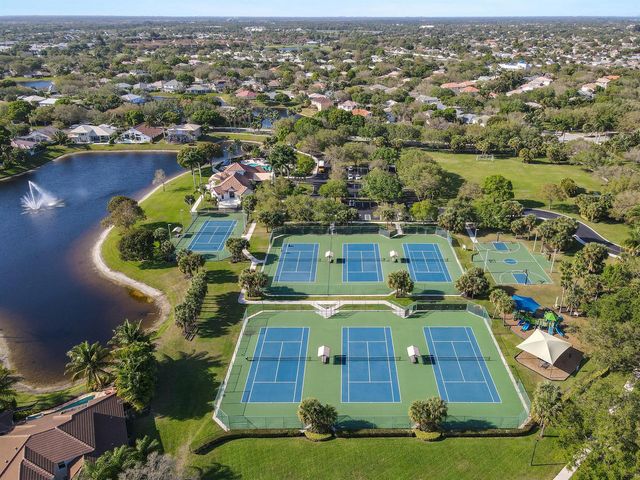 276 Swan Lane, Jupiter, FL 33458